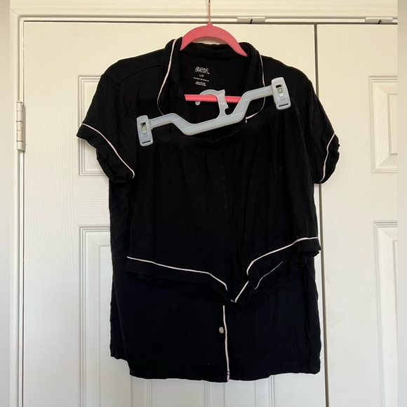 Gilligan & O’Malley PJ Set - Picture 1 of 3